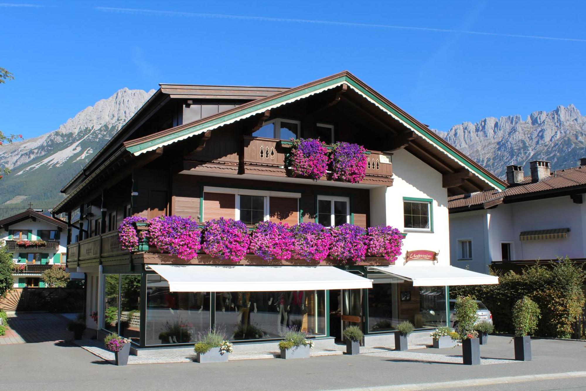 Alpking Hostel Ellmau Exterior foto